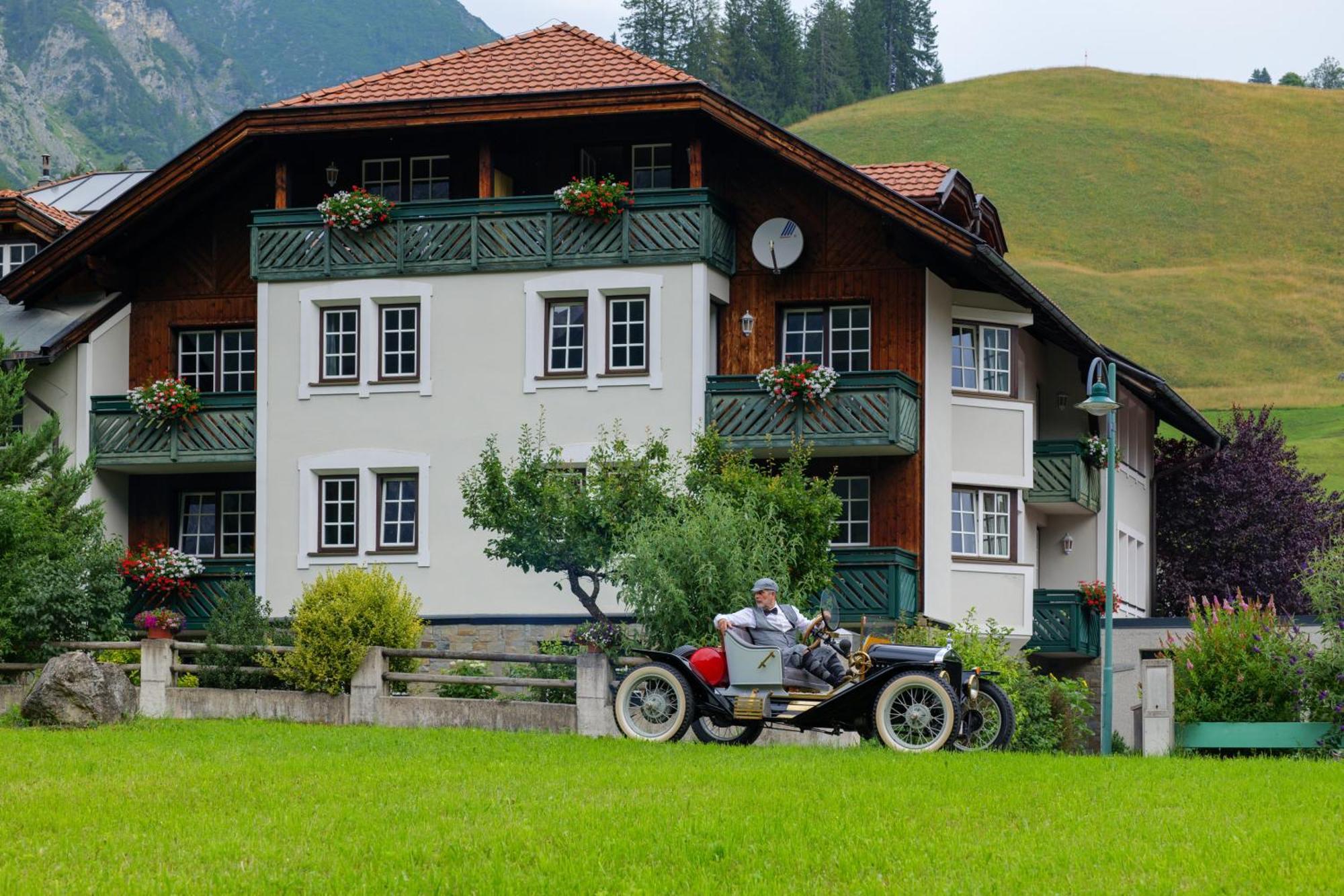 Posthotel Lechtal, Arlberg โฮลซ์เกา ภายนอก รูปภาพ
