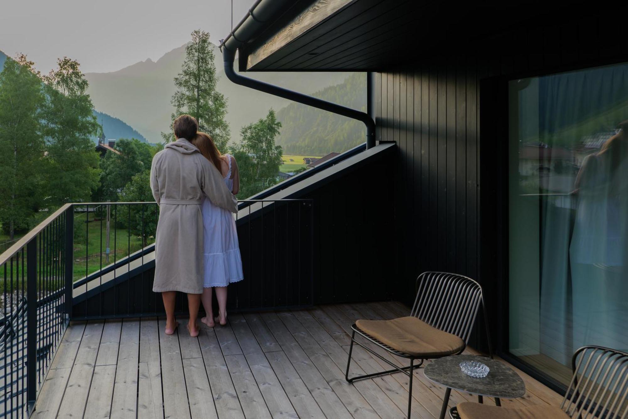 Posthotel Lechtal, Arlberg โฮลซ์เกา ภายนอก รูปภาพ