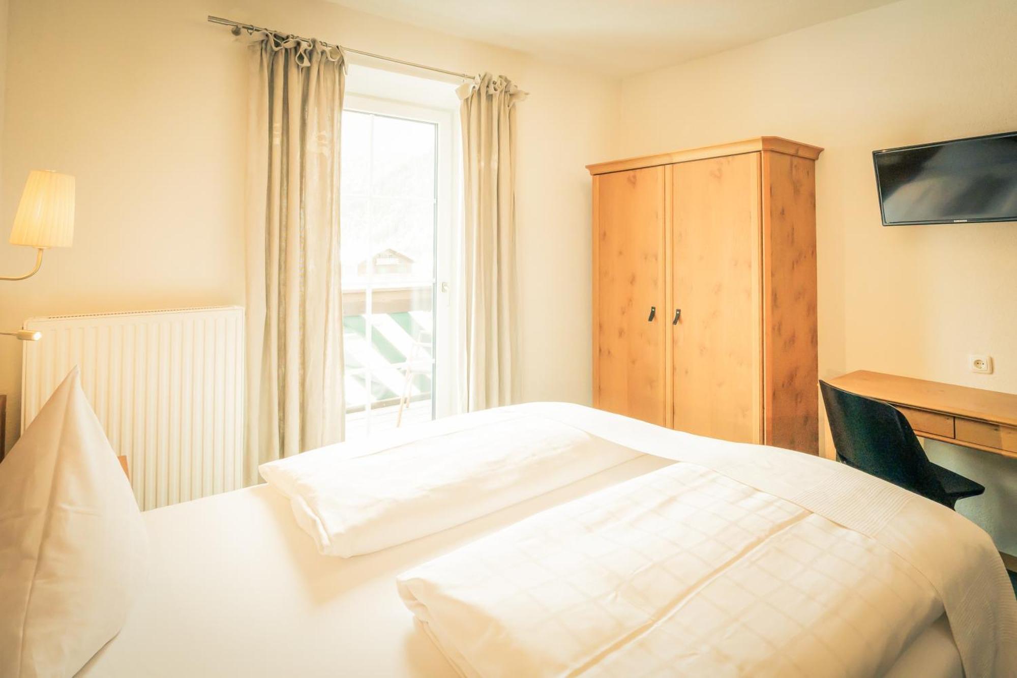 Posthotel Lechtal, Arlberg โฮลซ์เกา ภายนอก รูปภาพ