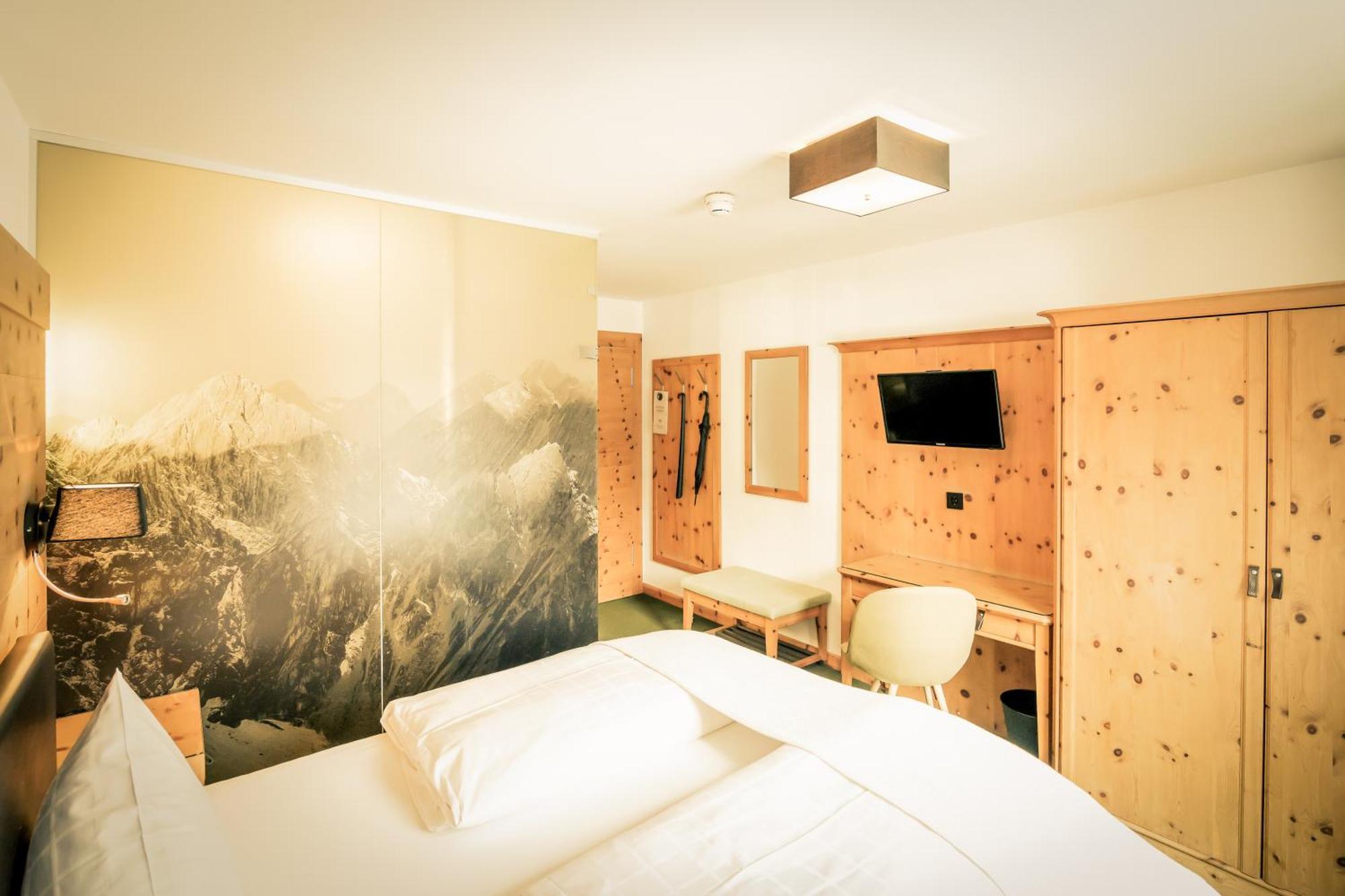 Posthotel Lechtal, Arlberg โฮลซ์เกา ภายนอก รูปภาพ