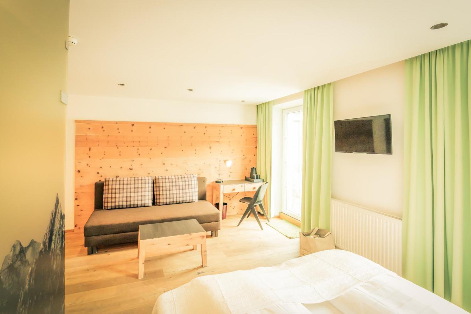 Posthotel Lechtal, Arlberg โฮลซ์เกา ภายนอก รูปภาพ