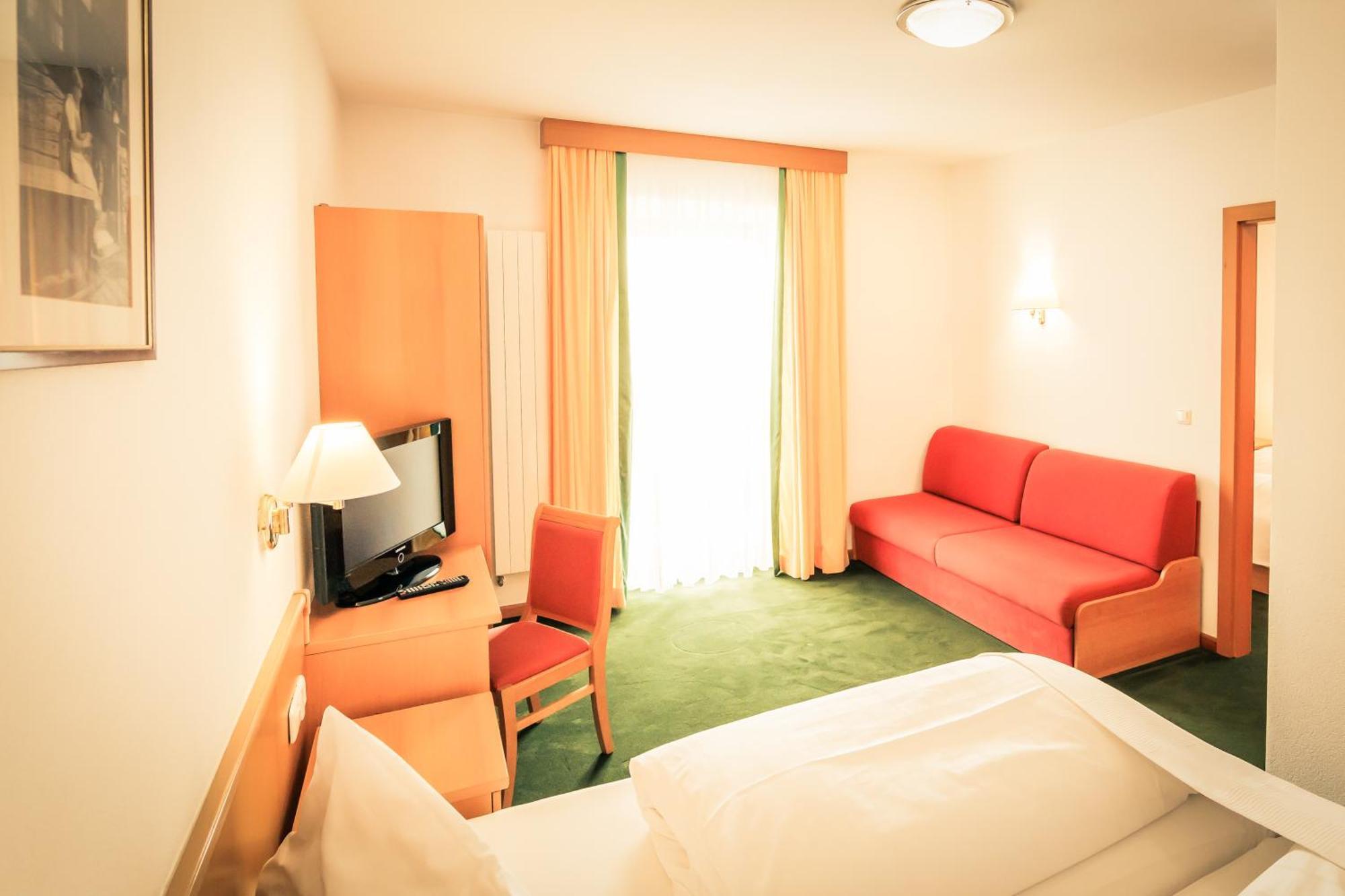 Posthotel Lechtal, Arlberg โฮลซ์เกา ภายนอก รูปภาพ